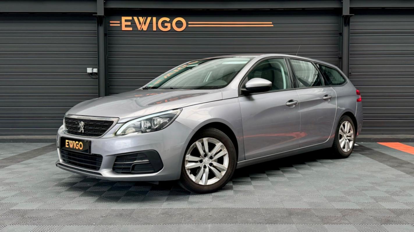 Peugeot 308 - SW 1.2 110 ACCESS + ATTELAGE / ENTRETIEN COMPLET PEUGEOT