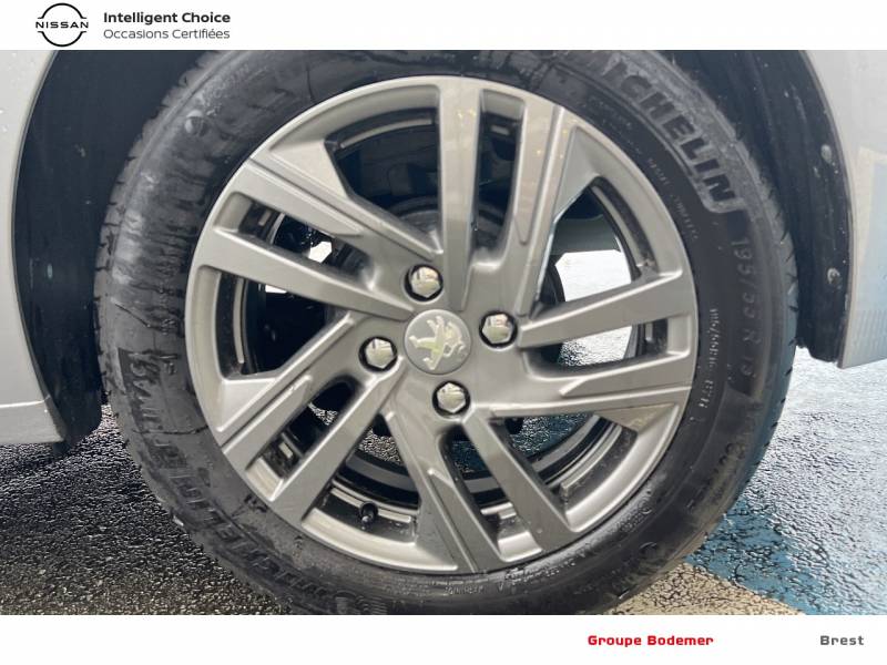 Peugeot 208 - PureTech 100 S&S BVM6 Style