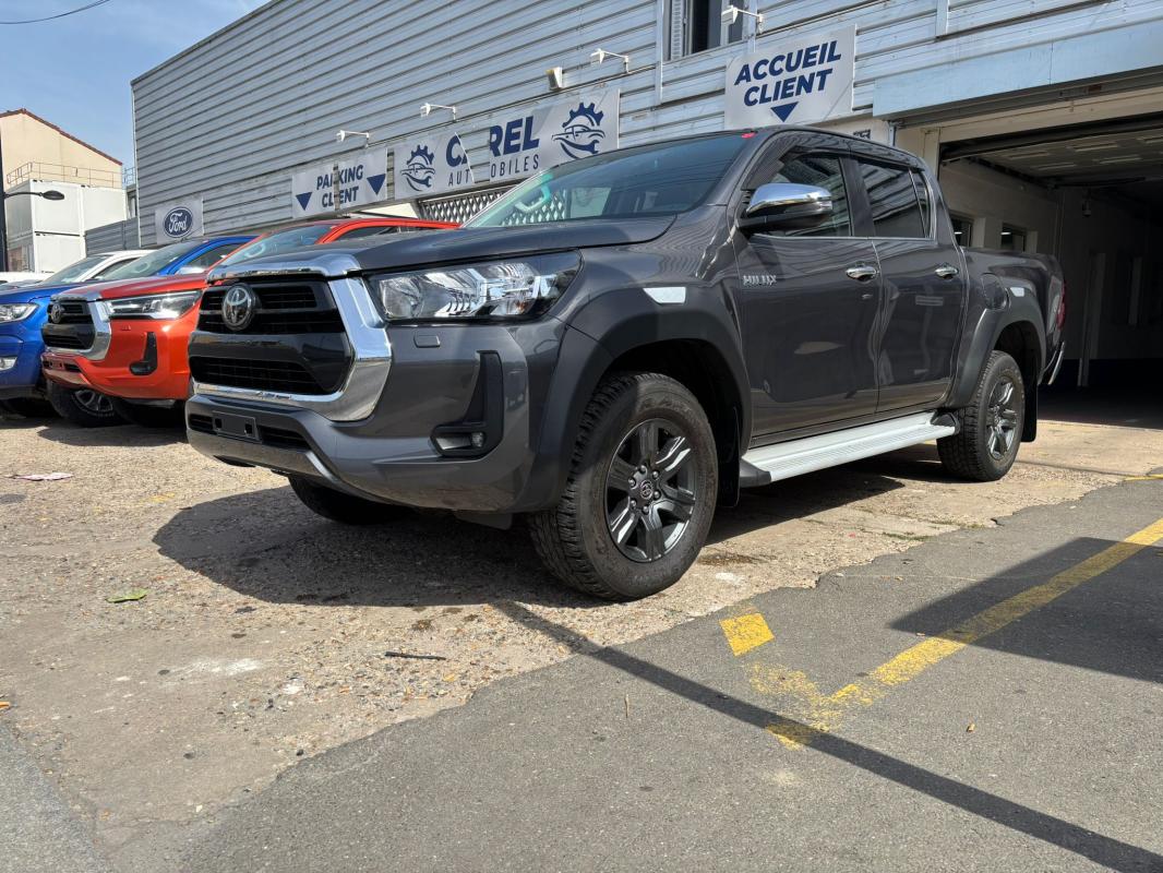 Toyota Hilux - IV 4WD 2.8 D-4D 205 DOUBLE CABINE