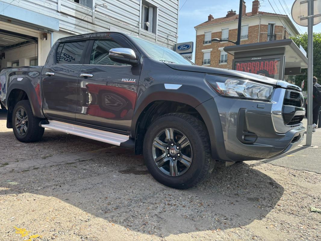 Toyota Hilux - IV 4WD 2.8 D-4D 205 DOUBLE CABINE